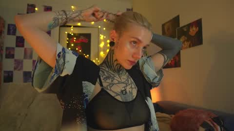 succubus_66 online show from February 1, 10:48 am