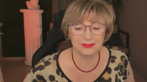 Vivien online show from September 10, 1:22 pm