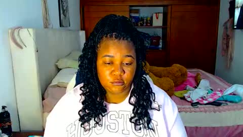 Cami   Back in 2 hours online show from April 21, 5:25 am