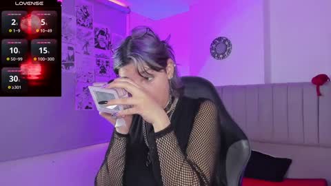    online show from February 5, 12:17 pm