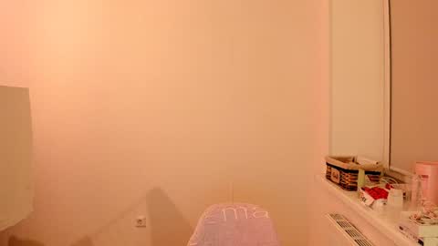 Summer Preston online show from February 3, 10:11 pm