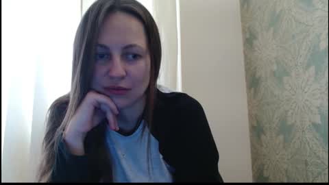 sun__shadow online show from September 18, 1:42 pm