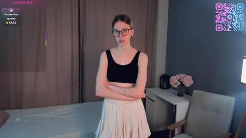 Kiki online show from March 20, 1:21 am