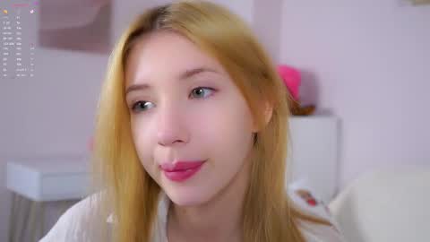 Lily online show from February 3, 2:44 pm