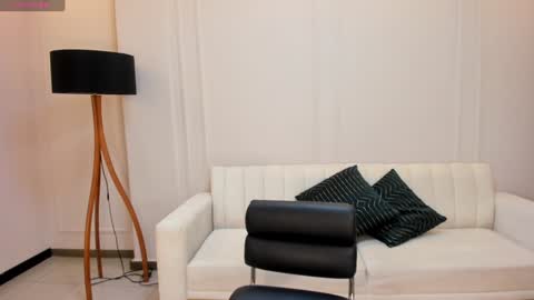 Sunny Rivers online show from February 2, 2:45 pm