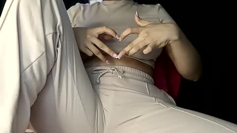 Annie online show from February 15, 11:05 pm