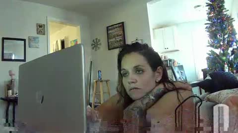 WATCHMEMAKEYOUCUM online show from December 24, 11:11 pm