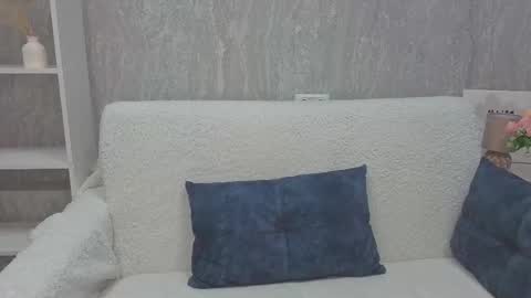 Annie online show from February 27, 1:16 am