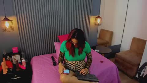 SusanaBell  online show from April 11, 9:18 pm