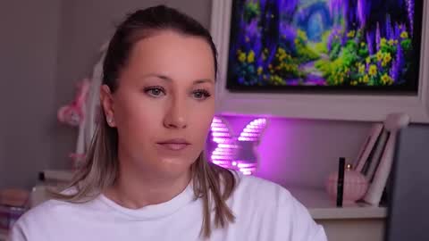 SusanJewel online show from March 6, 7:25 am