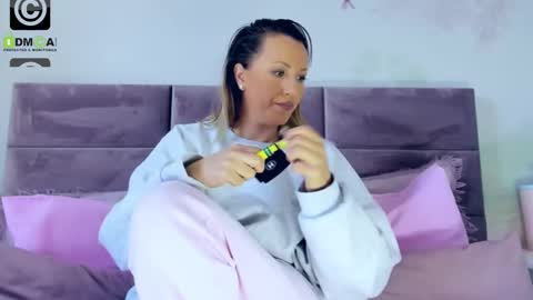 SusanJewel online show from February 24, 7:53 am