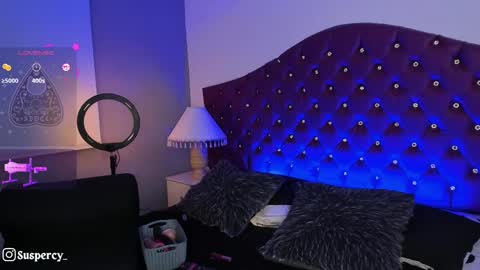 Val Help me get to 100 thumbs up online show from February 12, 9:01 pm