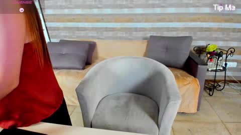 susansmitt online show from September 8, 6:51 pm