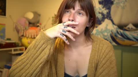   online show from April 29, 2:04 am