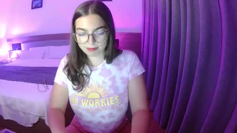 susyli online show from November 24, 4:31 pm