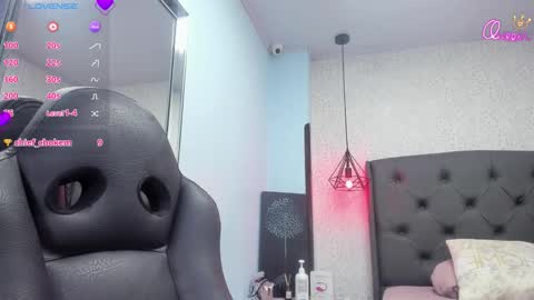 S U Z E T  online show from January 14, 8:03 pm