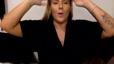 Swedish Candii online show from January 18, 4:37 am