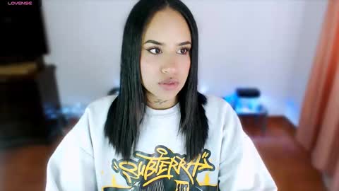 Stephanie online show from November 25, 12:07 pm