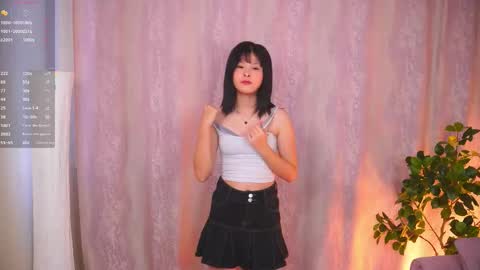 Melissa and Kate Kate online show from January 10, 4:50 am