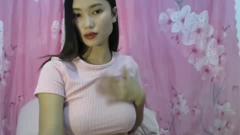 candy online show from December 8, 9:02 am