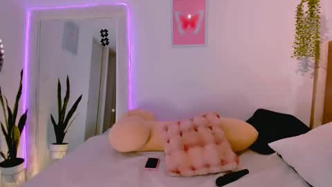   Dulce ONLYFANS jessica78784405   online show from September 28, 5:14 am