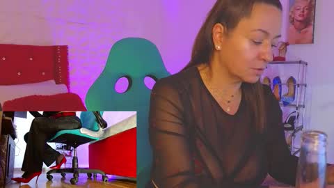 Sweet Evans online show from October 4, 6:08 am