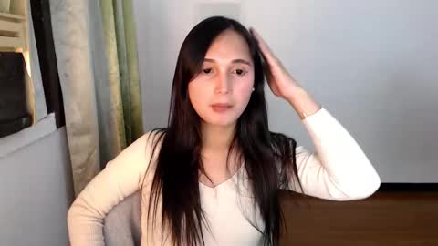 Mae online show from April 15, 10:05 am