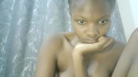 sweet_mellanie001 online show from March 11, 9:15 pm