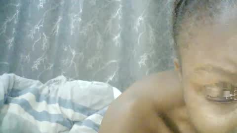 sweet_mellanie001 online show from March 11, 7:46 am