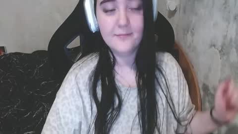 sweet_my_dream online show from May 18, 6:03 pm