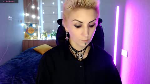 sweet_n_strong online show from November 28, 1:03 pm