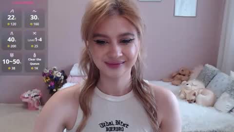 sweet_nicole_333 online show from September 12, 7:29 am