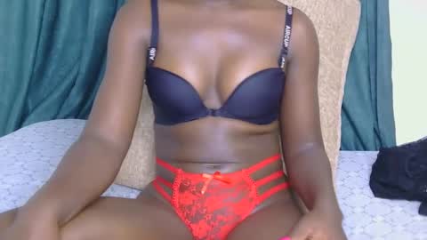 sweet peachy online show from March 10, 12:58 am