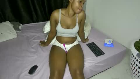 Nina online show from January 11, 9:09 pm