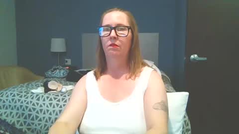 sweetandnaughty123 online show from October 7, 3:33 am