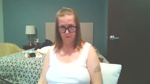 sweetandnaughty123 online show from October 8, 3:55 am