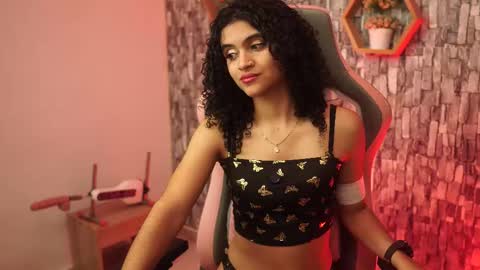 Salom independent model online show from December 20, 11:09 pm