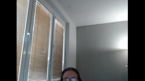 Sweetboobs85h online show from May 5, 11:02 am