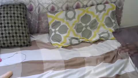 sweetcandy252 online show from April 3, 1:42 pm