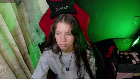 sweetdam12 online show from February 16, 8:30 pm