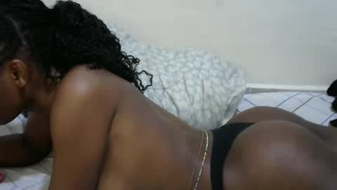 sweetDee online show from February 26, 4:49 pm