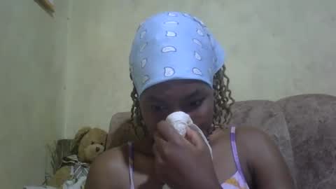 sweetdiva2012 online show from January 27, 3:15 am