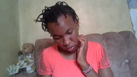 sweetdiva2012 online show from March 3, 5:37 am