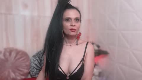 Sweeteest Julie online show from December 5, 1:27 am