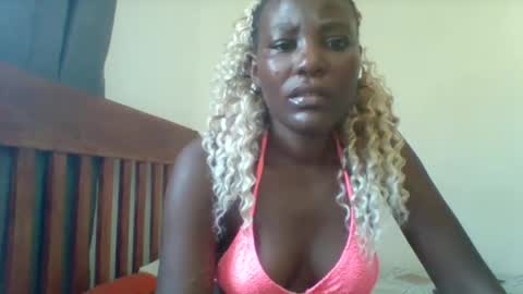 sweetfel online show from April 4, 10:36 am