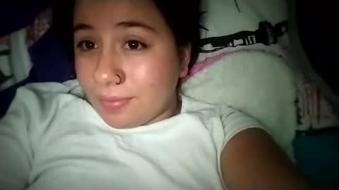 Ana Mara  i cant Make noise My family is here  online show from February 5, 5:20 am