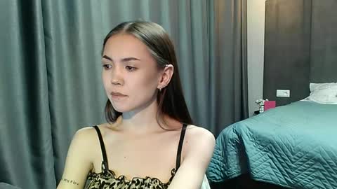 sweetieee_kira online show from October 3, 9:42 pm