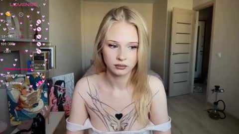 sweetie Lisa3 online show from September 19, 2:05 pm