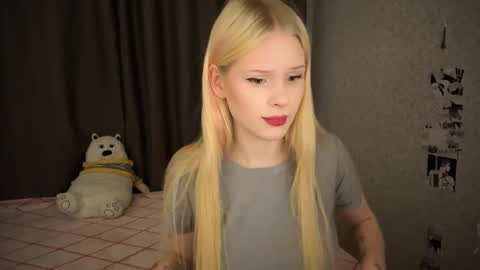 sweetie Lisa3 online show from January 8, 4:34 am