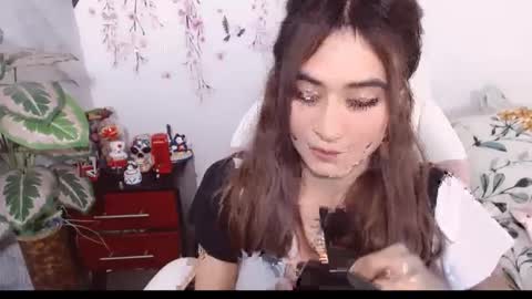 karen online show from April 5, 4:39 pm